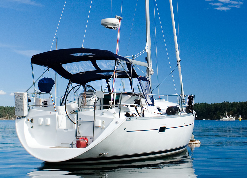 Teknede şeffaf kokpit kapaması